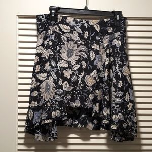 flowy floral mini skirt free people raw hem sz 8 femme